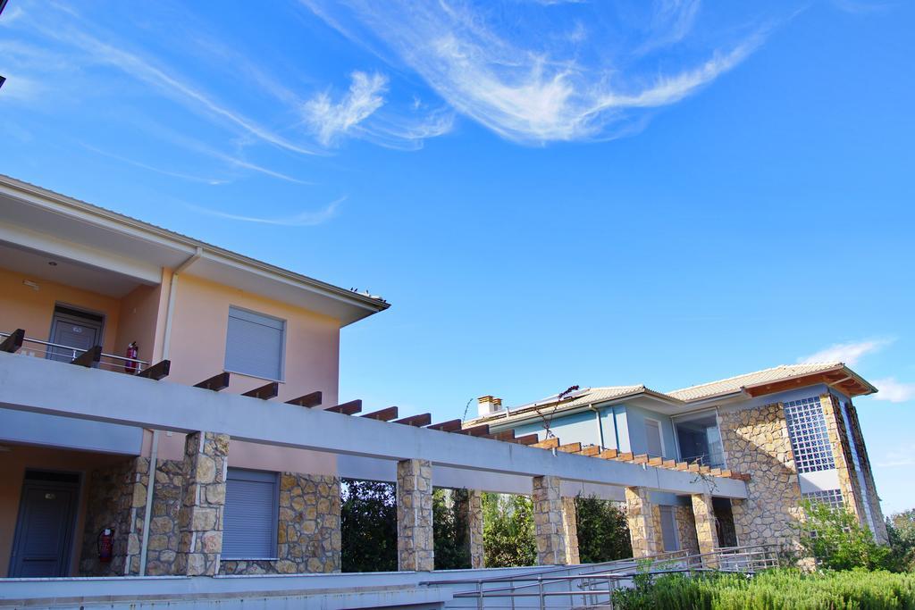 Cavos Fokidos Aparthotel Chiliadou  Exteriör bild