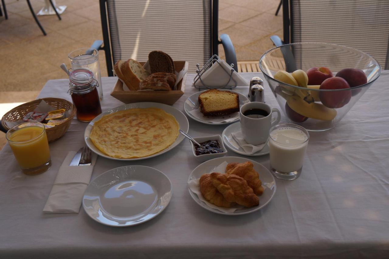 Cavos Fokidos Aparthotel Chiliadou  Exteriör bild