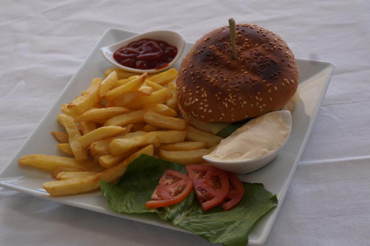 Cavos Fokidos Aparthotel Chiliadou  Exteriör bild